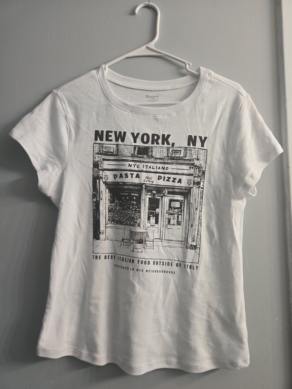 No Boundaries White Graphic 'New York, NY' Tee